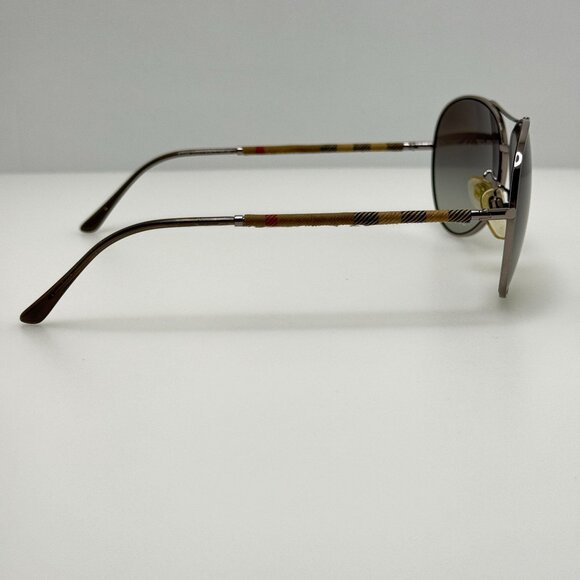Burberry Sunglasses B 3056 100611 Italy 57-13-135 B main image 9